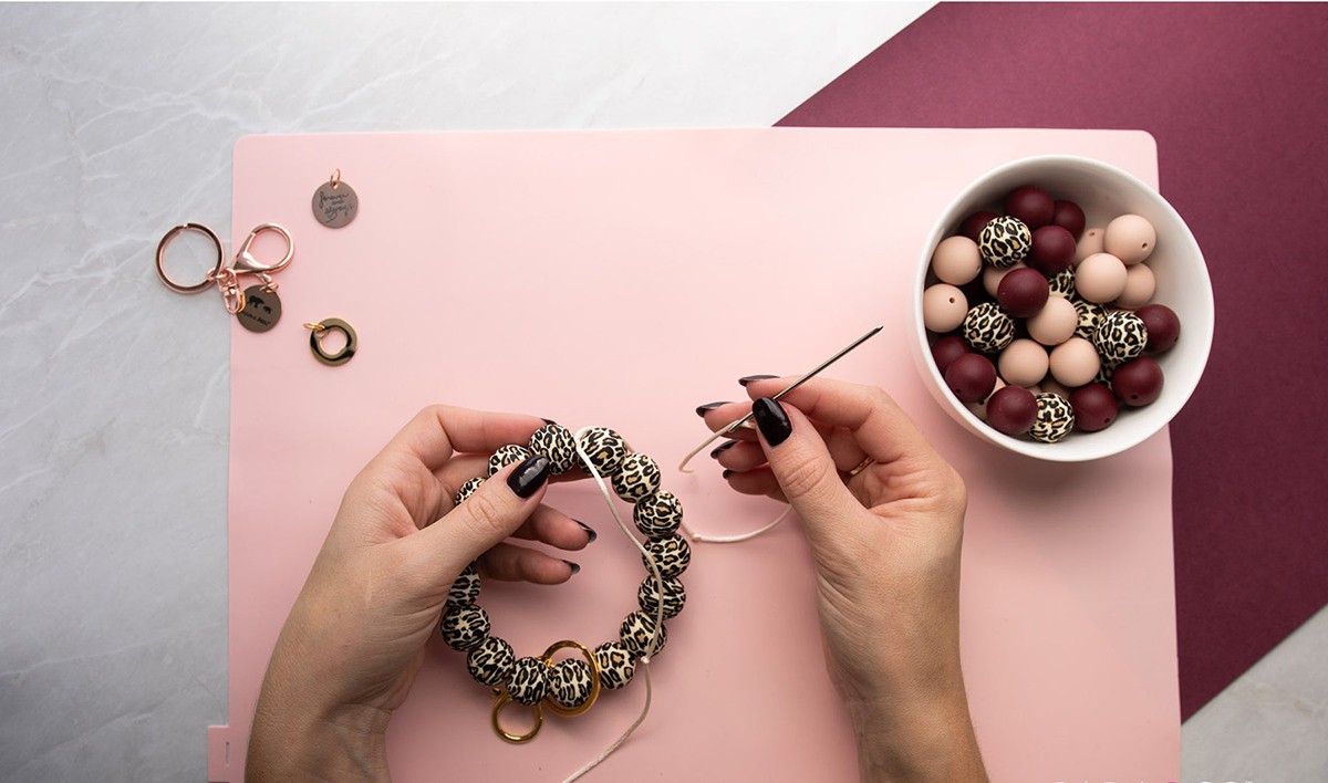 silicone bead wristlet factory